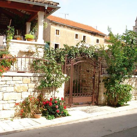 Apartment Enna Svetvincenat Luaran gambar