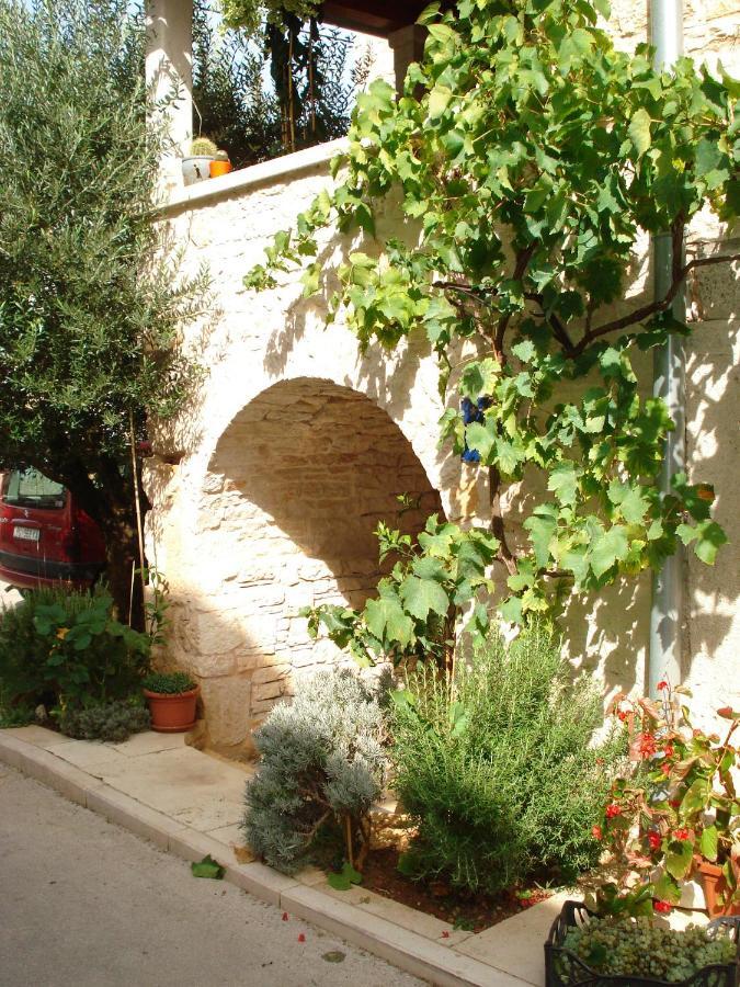 Apartment Enna Svetvincenat Luaran gambar